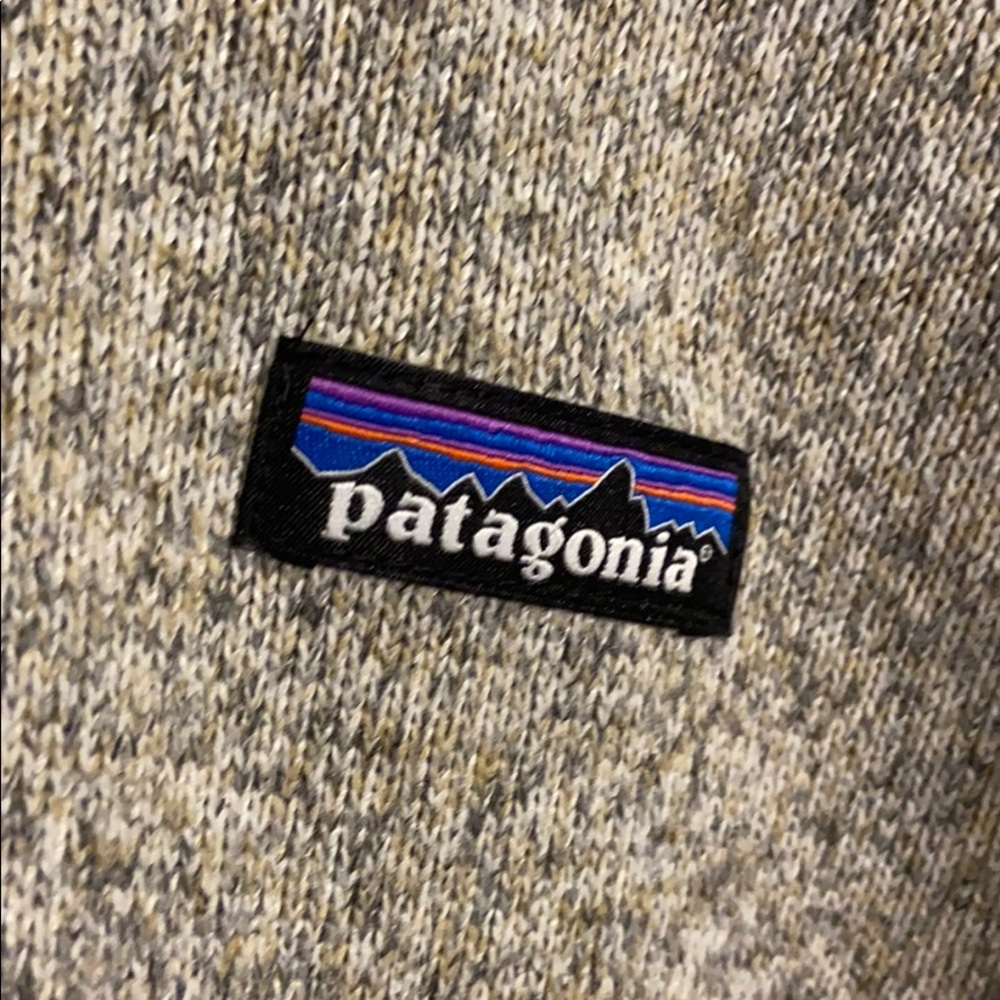 BRAND NEW patagonia pullover